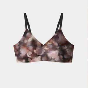 EBY relief Bra In Duskwild Print.